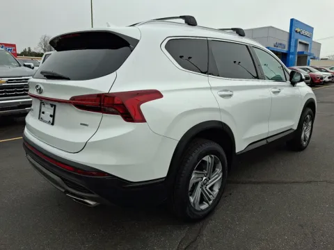 More photos of 2023 Hyundai Santa Fe SEL at Outten Chevrolet Allentown, PA