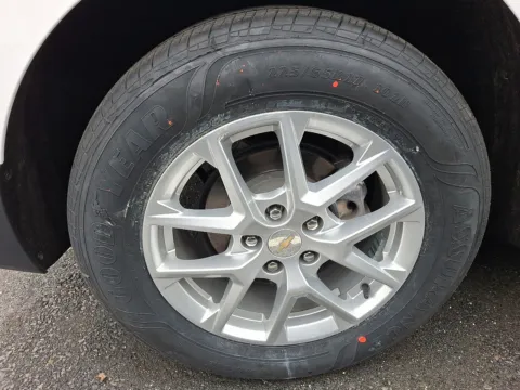 More photos of 2023 Chevrolet Equinox AWD LT at Outten Chevrolet Allentown, PA