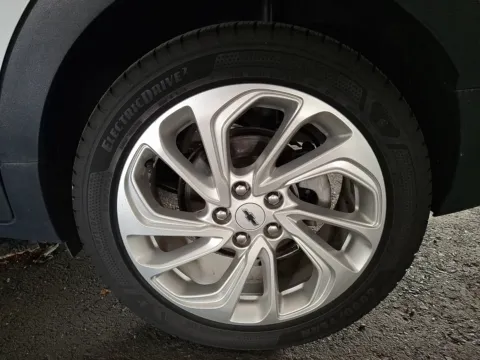 More photos of 2023 Chevrolet Bolt EUV FWD LT at Outten Chevrolet Allentown, PA