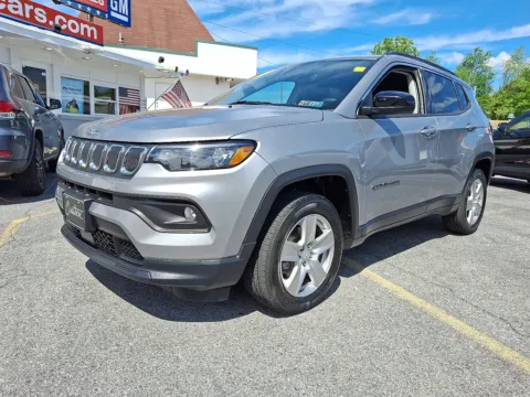 Silver 2022 Jeep Compass Latitude 4x4 for sale in Allentown, PA