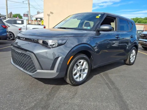 Gray 2025 Kia Soul LX for sale in Allentown, PA