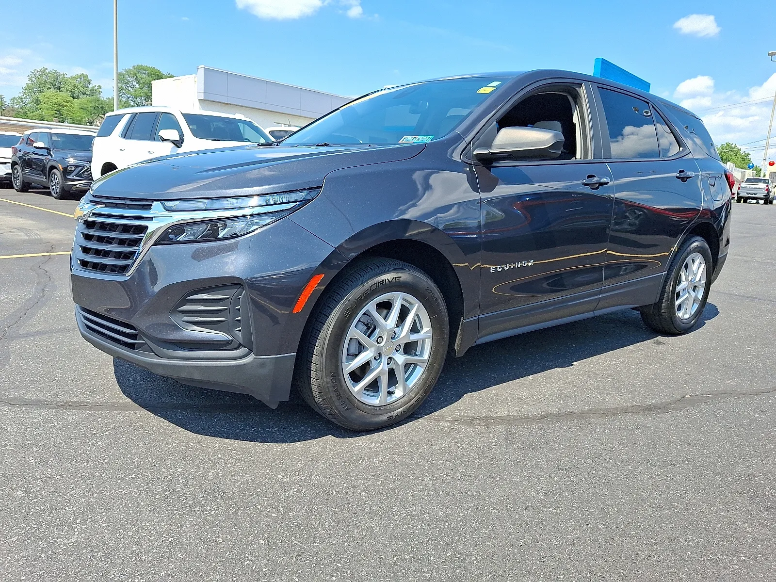 Gray 2022 Chevrolet Equinox AWD LS for sale in Allentown, PA