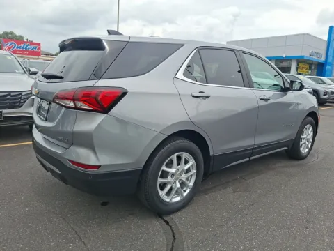 More photos of 2023 Chevrolet Equinox AWD LT at Outten Chevrolet Allentown, PA