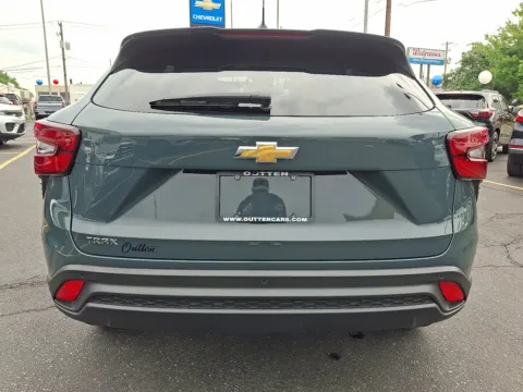 More photos of 2025 Chevrolet Trax FWD LS at Outten Chevrolet Allentown, PA