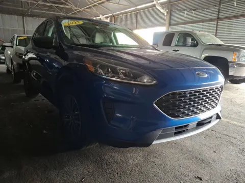 Photos of 2022 Ford Escape SE Plug-In Hybrid for sale in Allentown, PA at Outten Chevrolet Allentown