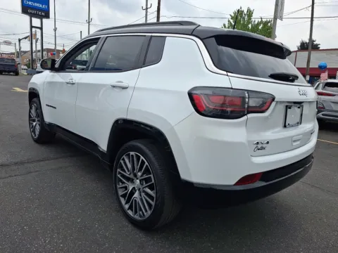 Another view of 2022 Jeep Compass Limited 4x4 for sale in Allentown, PA at Outten Chevrolet Allentown