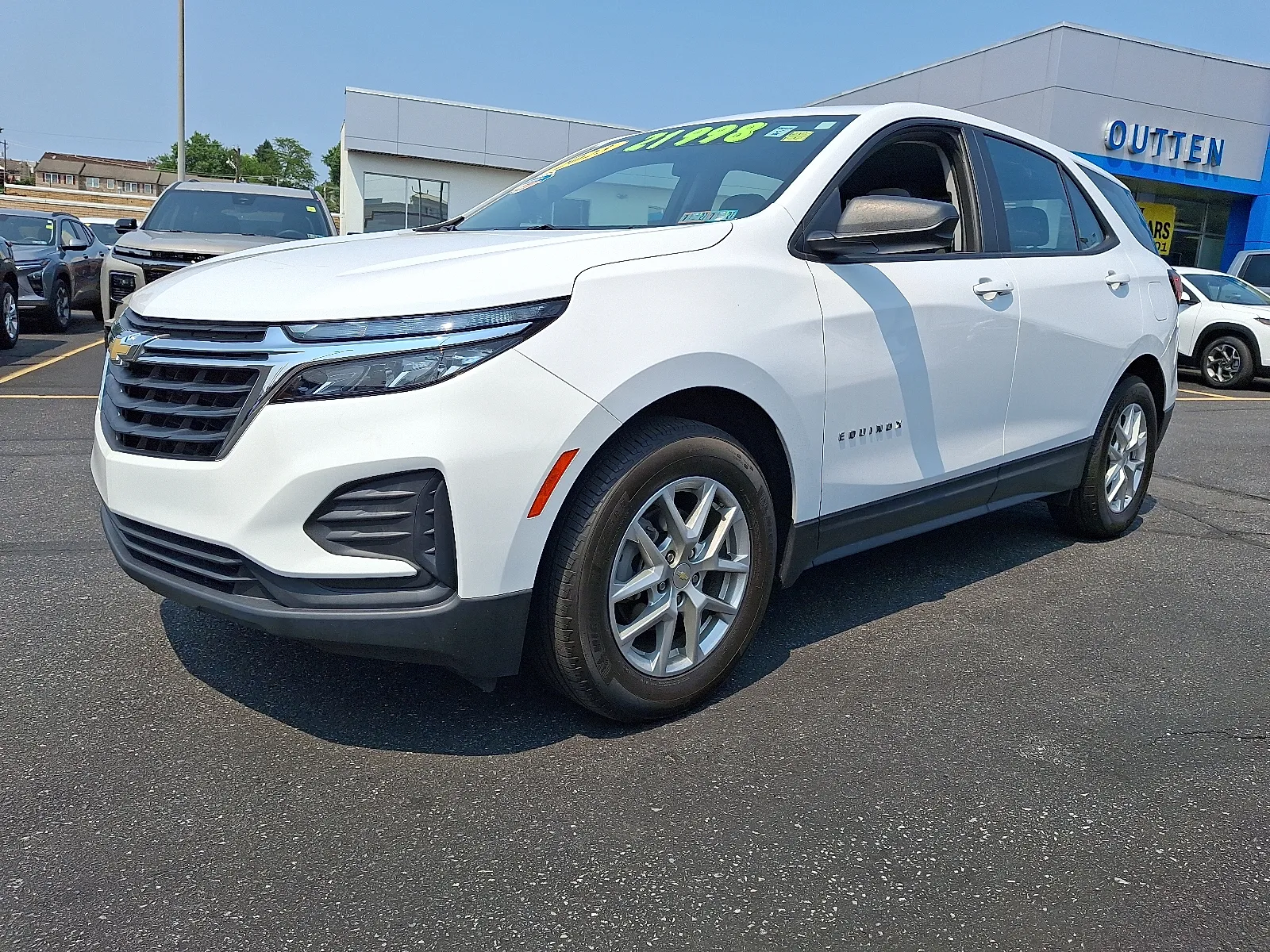 White 2023 Chevrolet Equinox FWD LS for sale in Allentown, PA