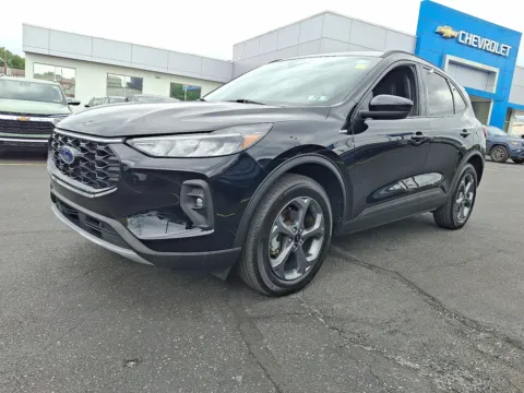 Black 2025 Ford Escape ST-Line Select for sale in Allentown, PA
