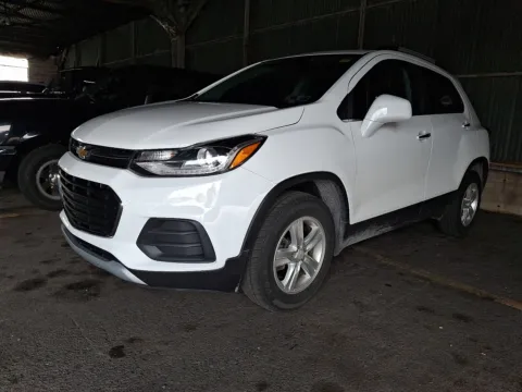 White 2018 Chevrolet Trax LT for sale in Allentown, PA