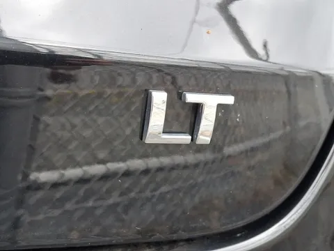 More photos of 2024 Chevrolet Trax FWD LT at Outten Chevrolet Allentown, PA