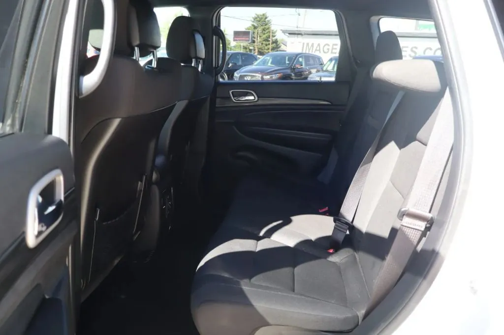 2021 Jeep Grand Cherokee Laredo E - Photo 11