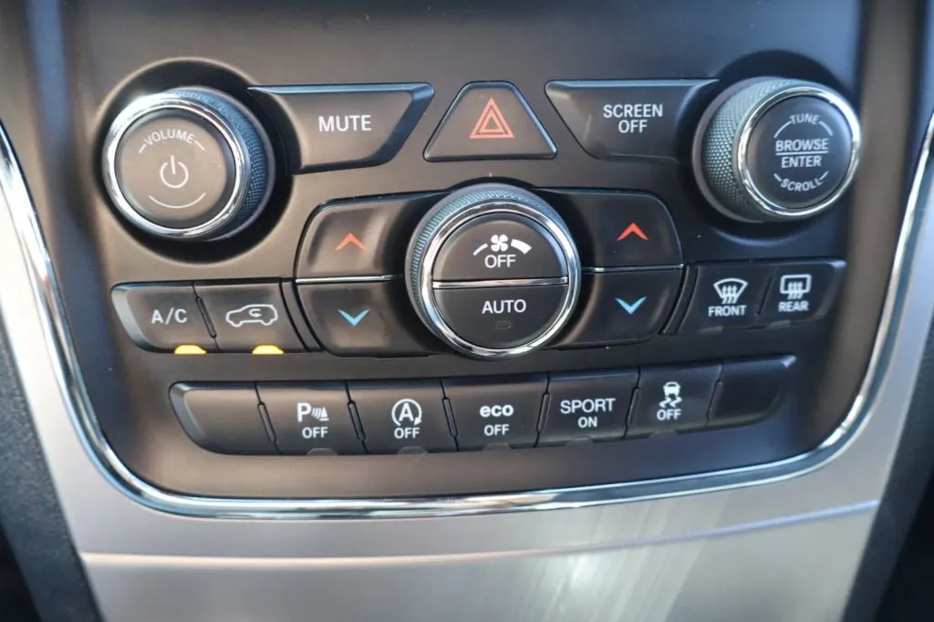 2021 Jeep Grand Cherokee Laredo E - Photo 20