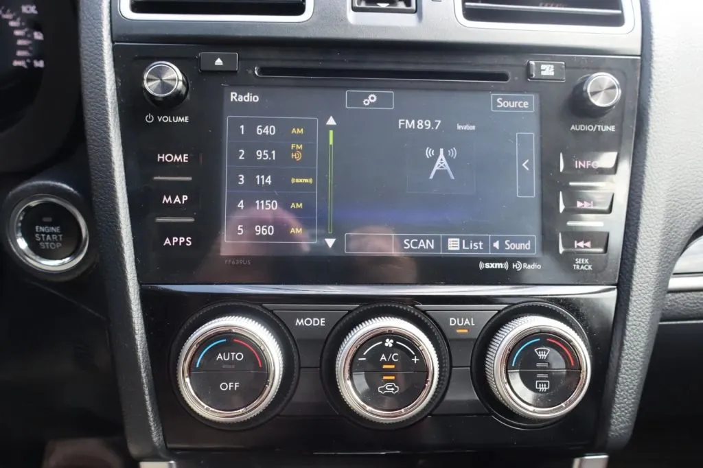 2018 Subaru Forester Touring - Photo 23