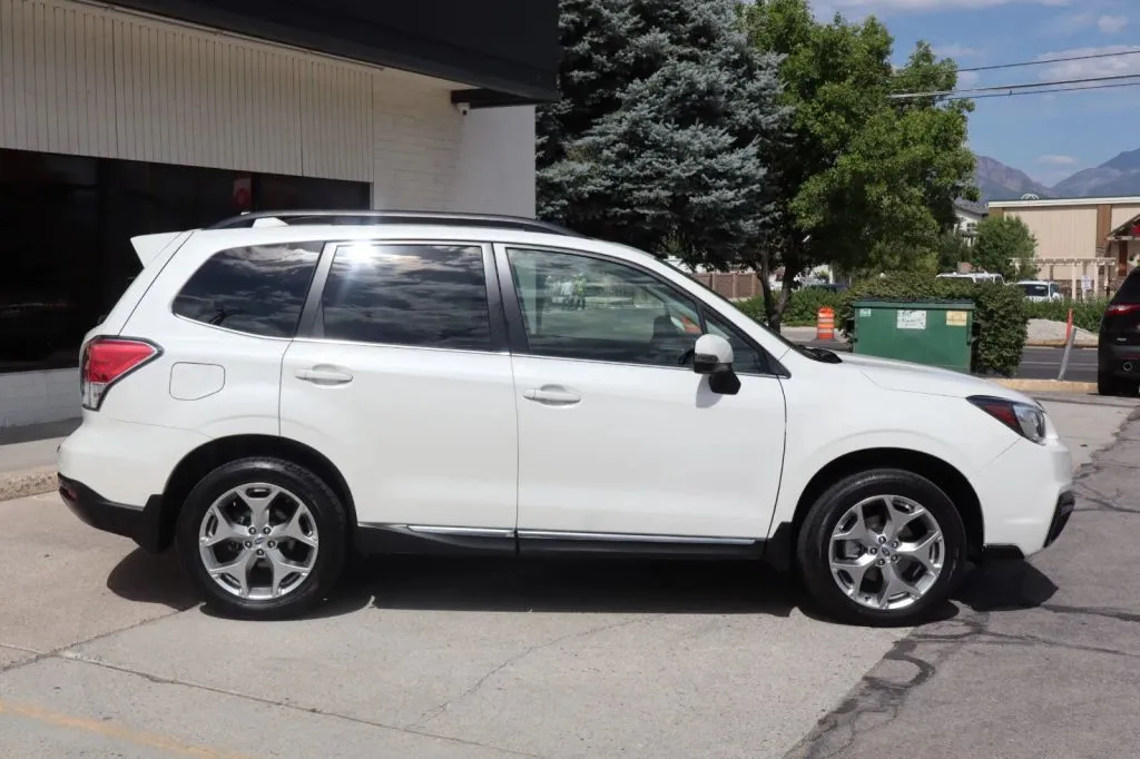 2018 Subaru Forester Touring - Photo 9
