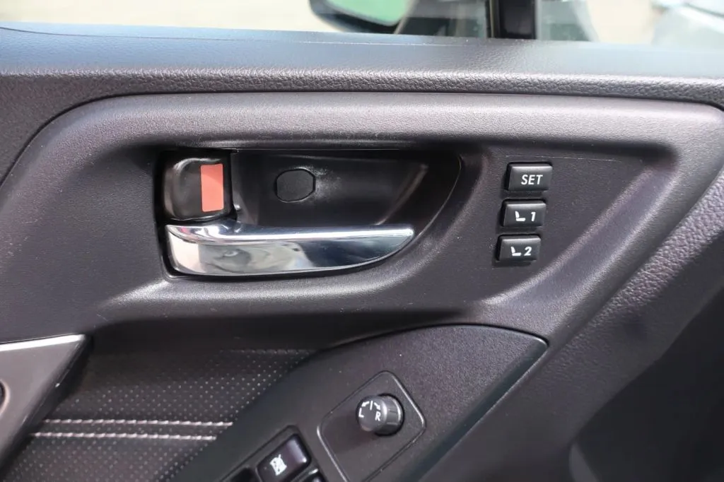 2018 Subaru Forester Touring - Photo 15