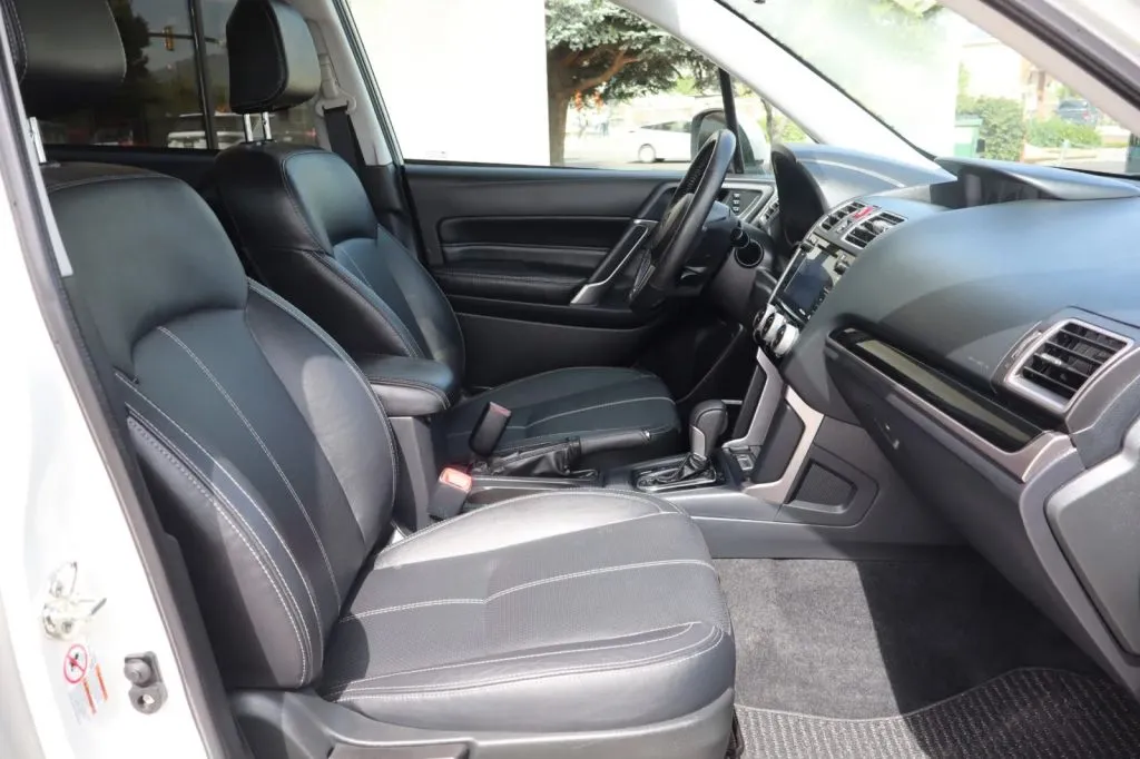 2018 Subaru Forester Touring - Photo 12