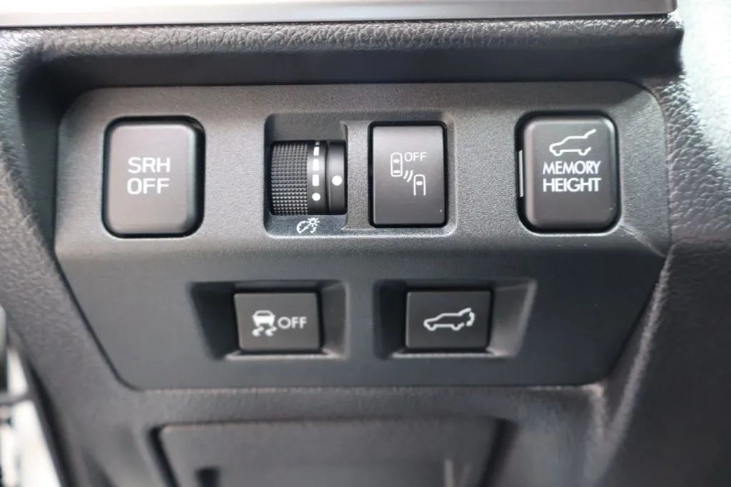 2018 Subaru Forester Touring - Photo 18