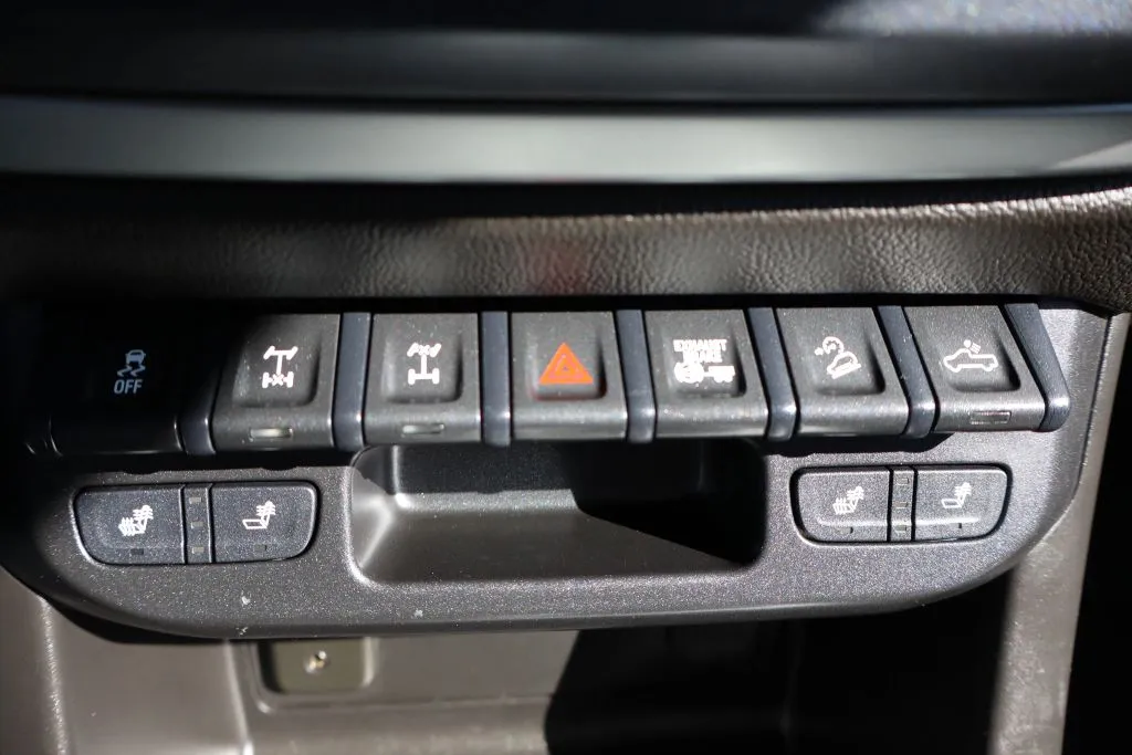 2018 Chevrolet Colorado ZR2 - Photo 21