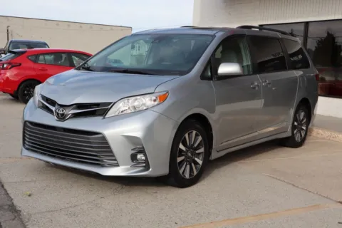 More photos of 2019 Toyota Sienna XLE at Image Auto, UT