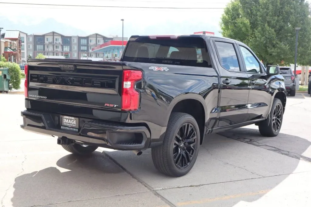 2023 Chevrolet Silverado 1500 RST - Photo 8