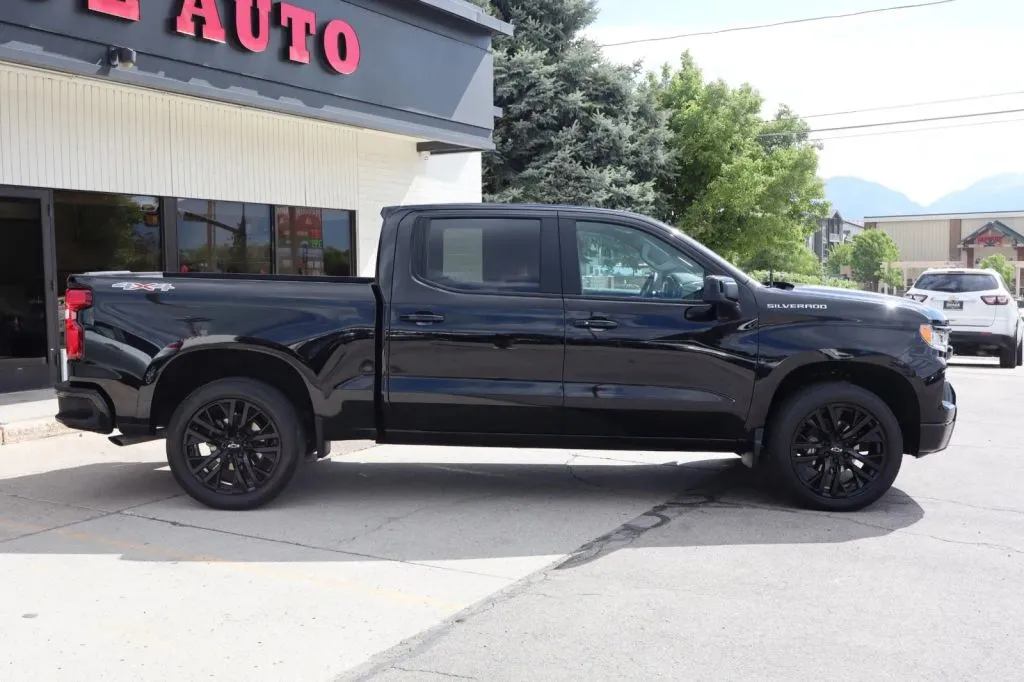 2023 Chevrolet Silverado 1500 RST - Photo 9