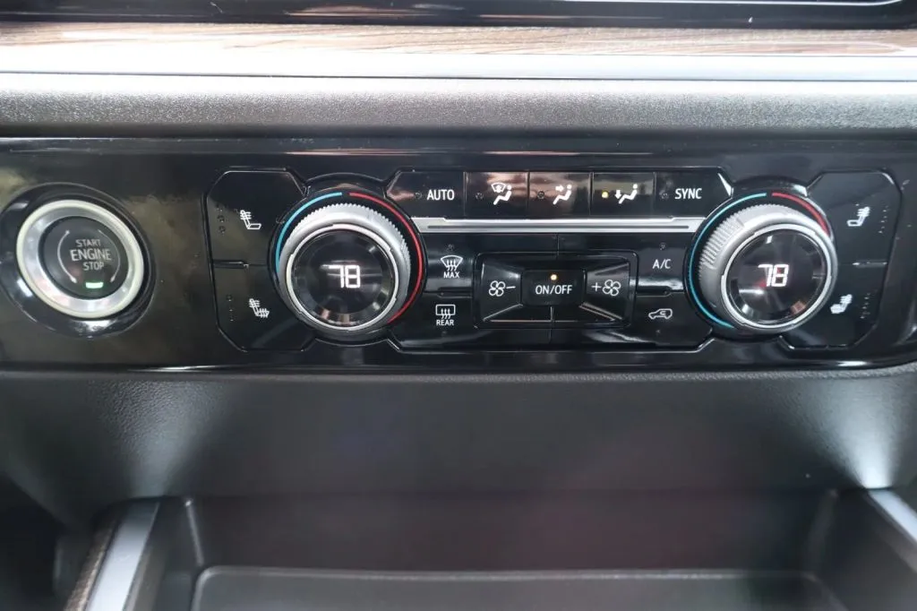 2023 Chevrolet Silverado 1500 RST - Photo 22