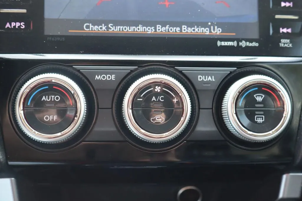 2018 Subaru Forester Touring - Photo 23