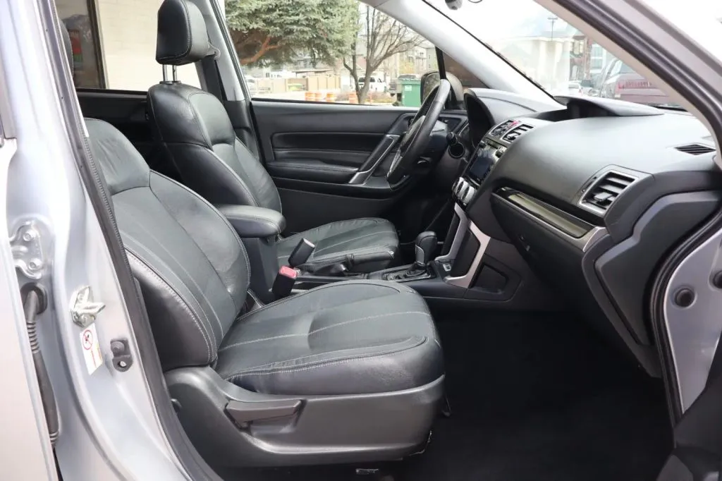 2018 Subaru Forester Touring - Photo 13
