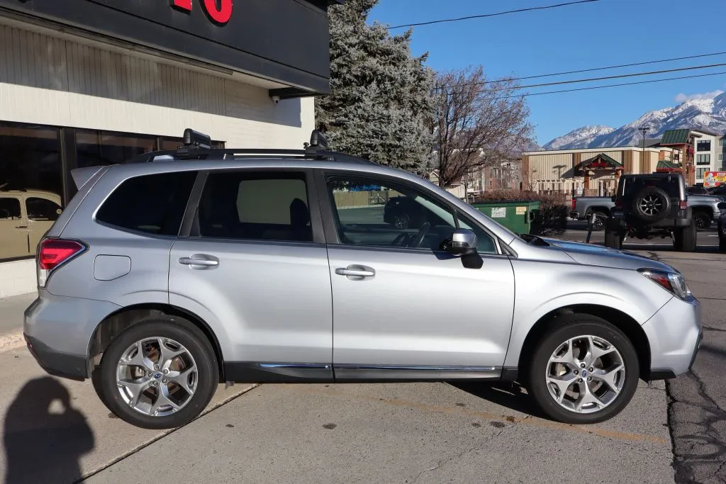 2018 Subaru Forester Touring - Photo 9