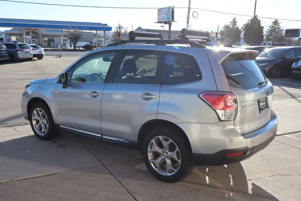 2018 Subaru Forester Touring - Photo 6