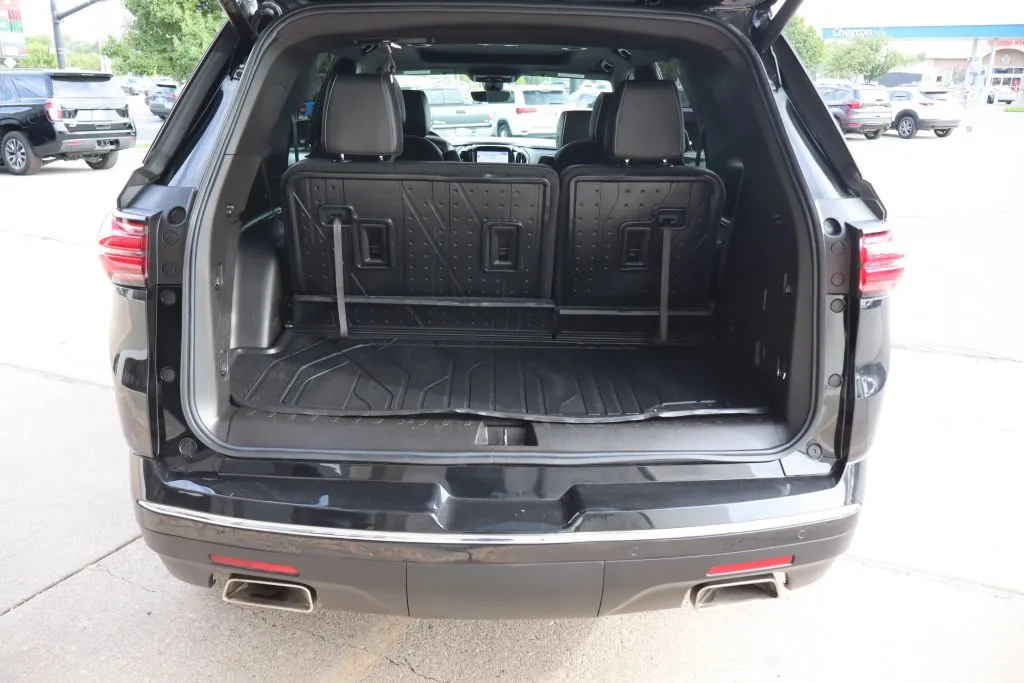 2023 Chevrolet Traverse Premier - Photo 35
