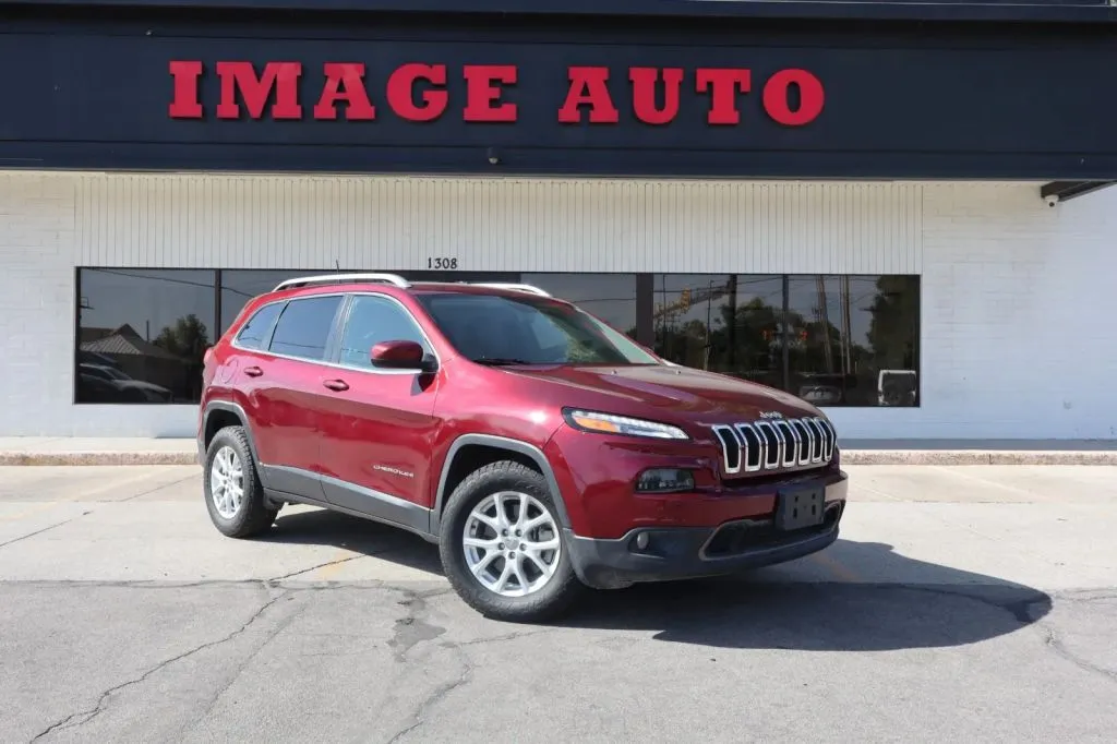 Red 2018 Jeep Cherokee Latitude Plus for sale in West Jordan, UT