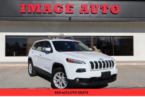 White 2018 Jeep Cherokee Latitude for sale in West Jordan, UT