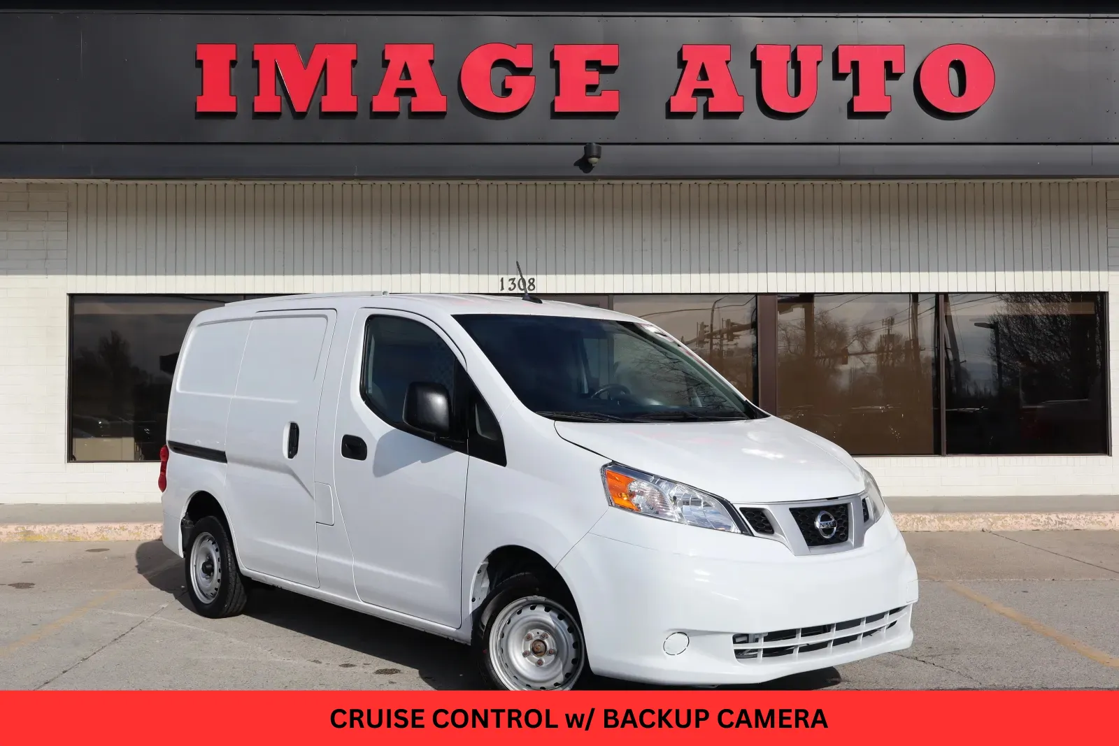 2016 Nissan NV200 SV's photo