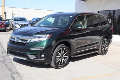 More photos of 2019 Honda Pilot Touring 8-Passenger at Image Auto, UT
