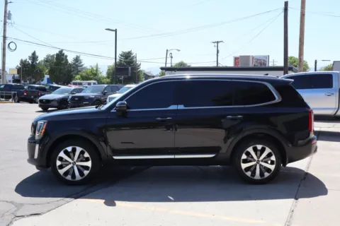 More photos of 2022 Kia Telluride S at Image Auto, UT