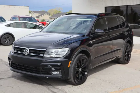 More photos of 2020 Volkswagen Tiguan SE R-Line Black at Image Auto, UT