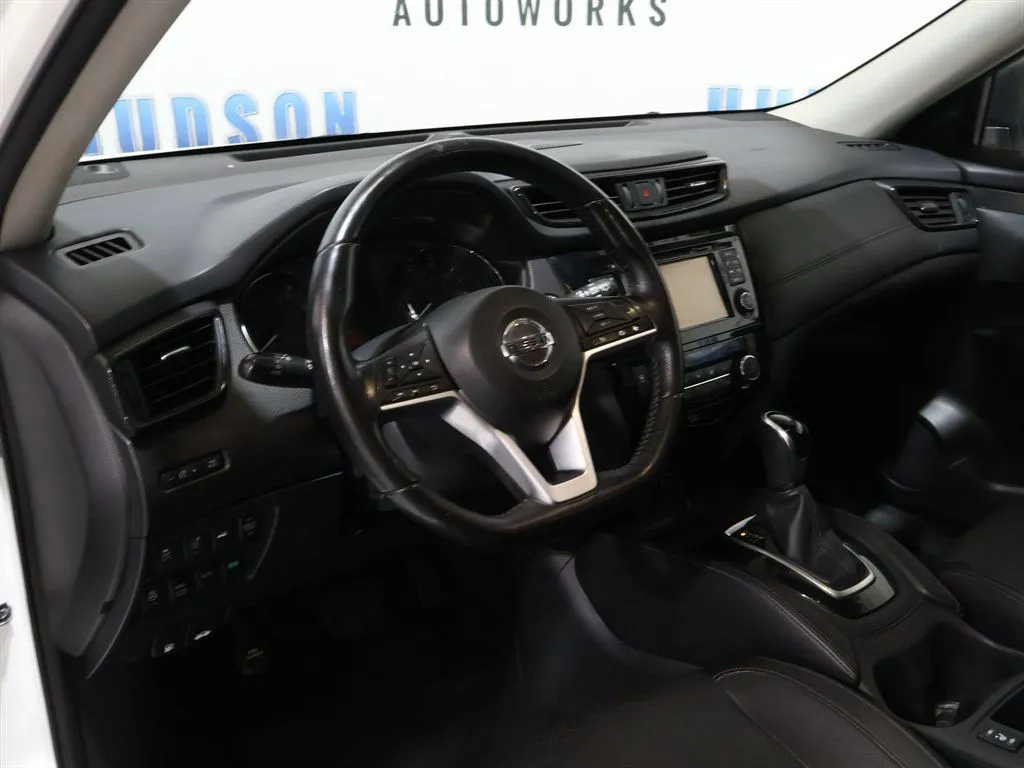 2017 Nissan Rogue SL - Photo 15