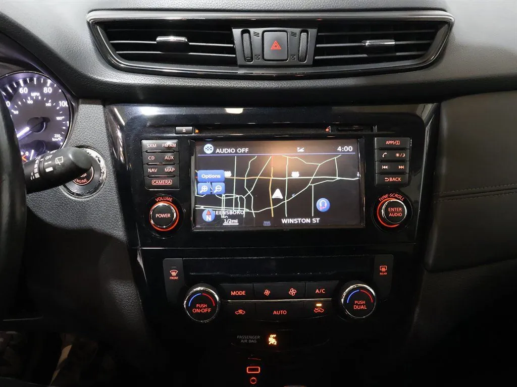 2017 Nissan Rogue SL - Photo 18