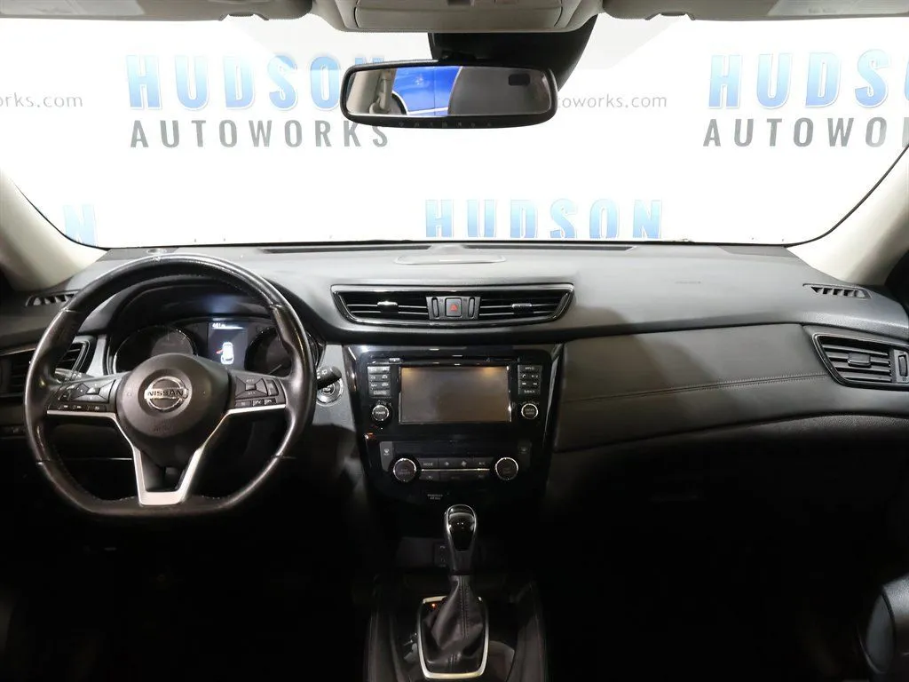 2017 Nissan Rogue SL - Photo 22