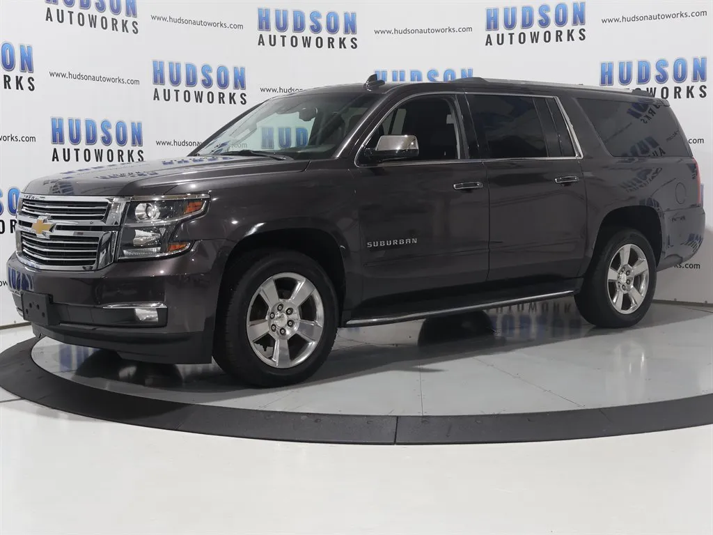 2018 Chevrolet Suburban Premier's photo