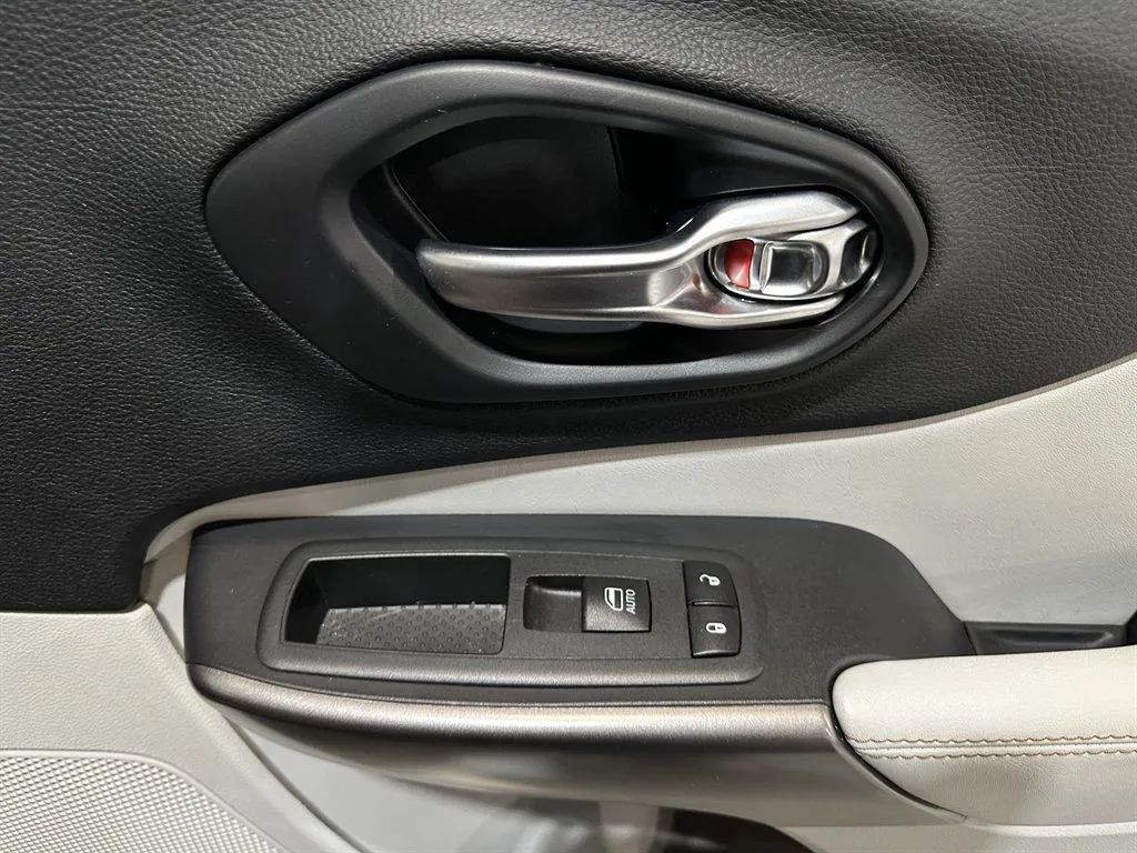 2019 Jeep Cherokee Limited - Photo 28