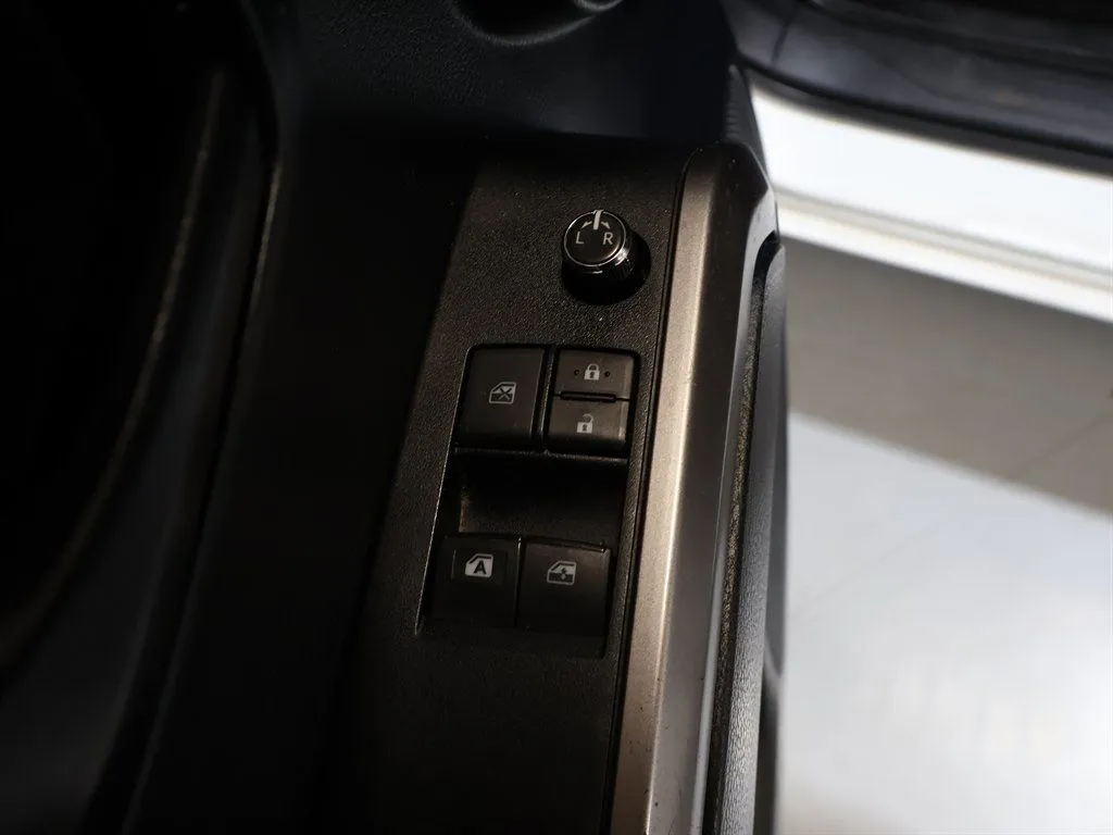 2018 Toyota Tacoma SR5 - Photo 11