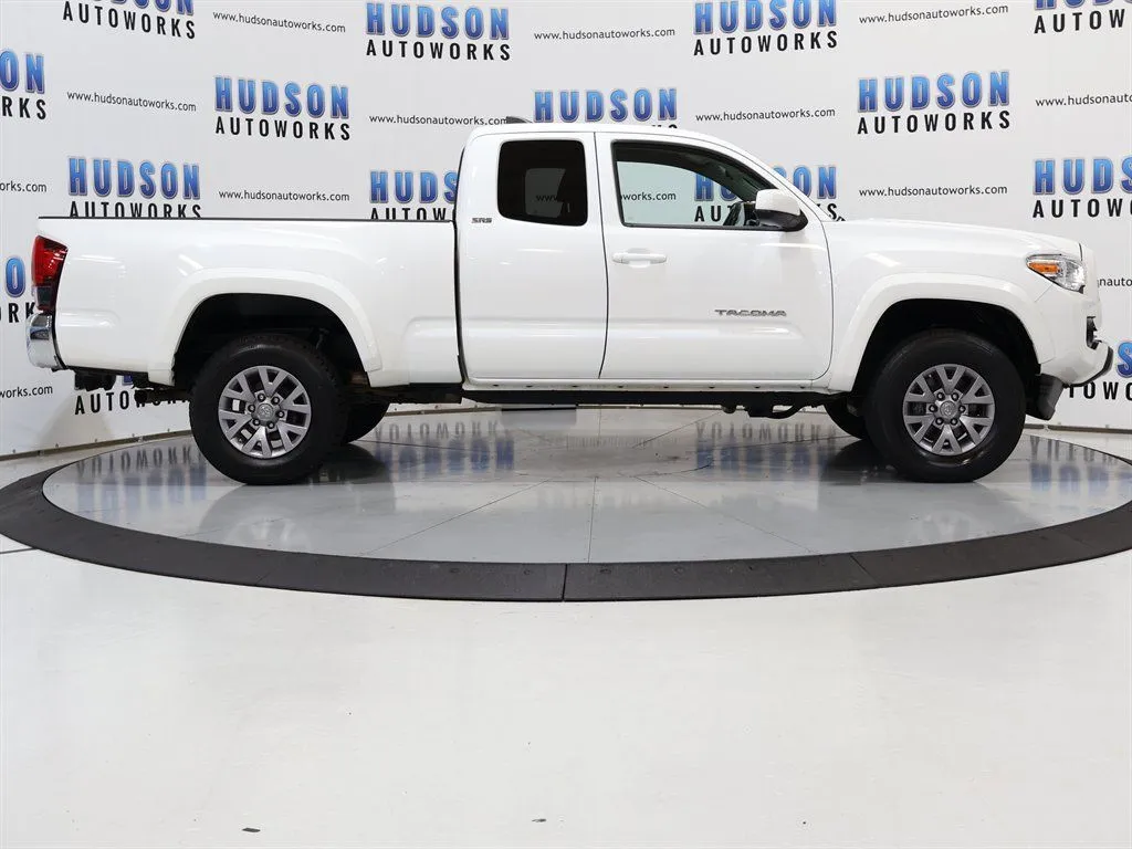 2018 Toyota Tacoma SR5 - Photo 7