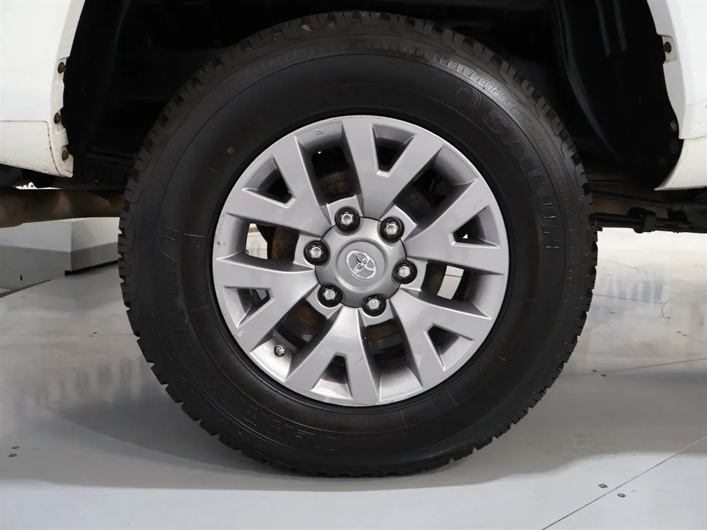 2018 Toyota Tacoma SR5 - Photo 35