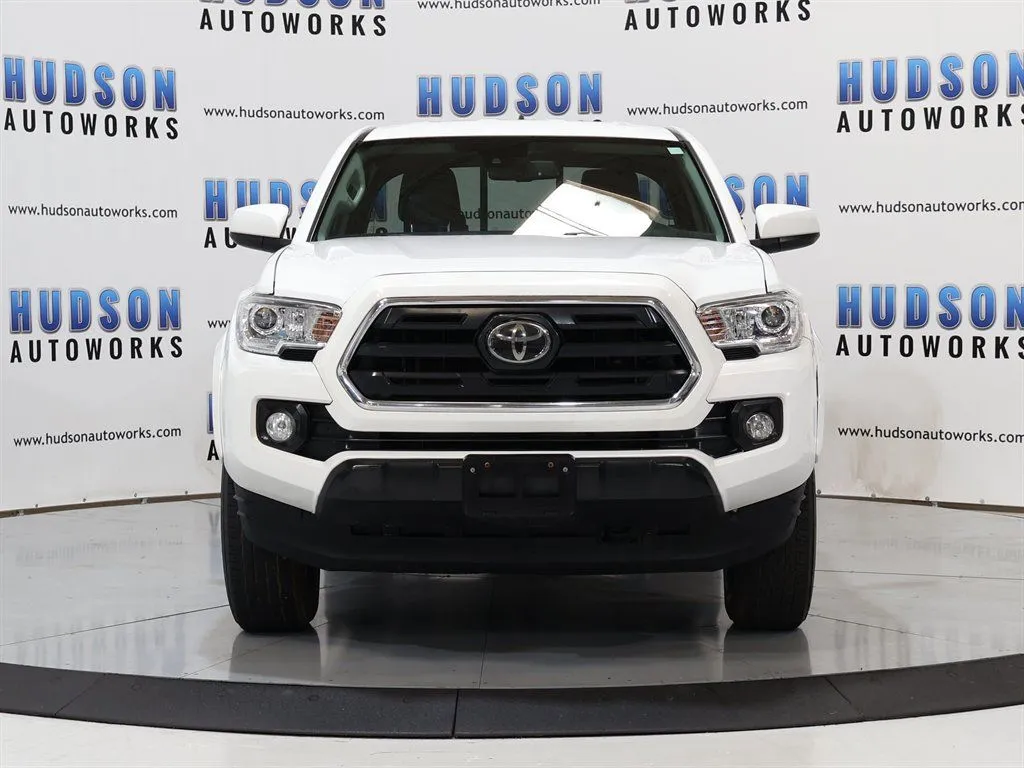 2018 Toyota Tacoma SR5 - Photo 9