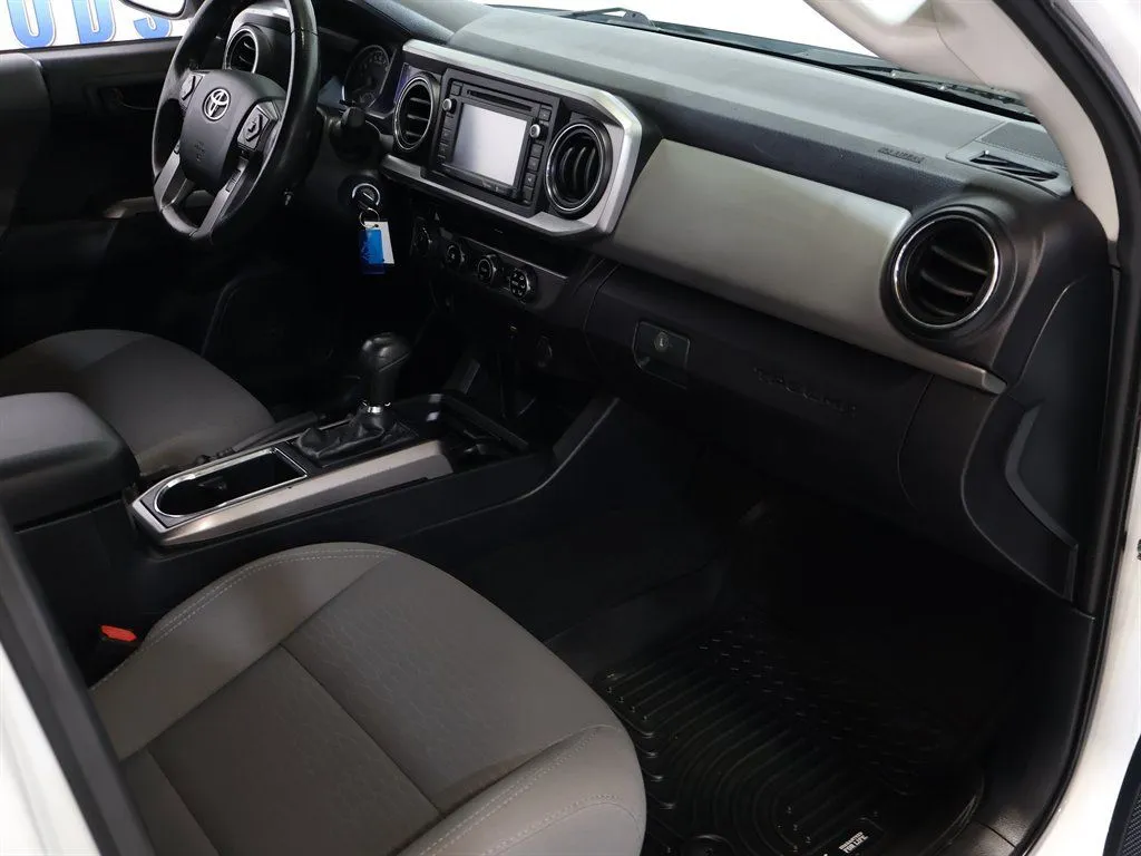 2018 Toyota Tacoma SR5 - Photo 24