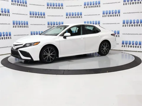 Photos of 2021 Toyota Camry SE for sale in Greensboro, NC at Hudson Autoworks