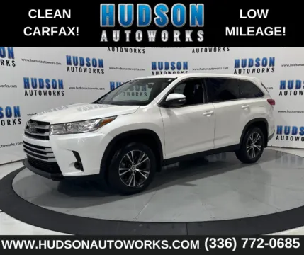White 2019 Toyota Highlander LE for sale in Greensboro, NC