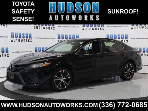 Black 2018 Toyota Camry SE for sale in Greensboro, NC